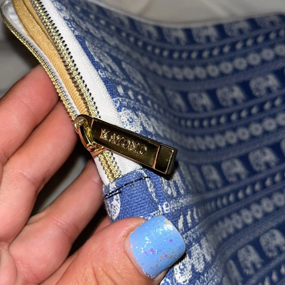 KAYOND Canvas Fabric Sleeve Case Elephant Pattern Blue And White